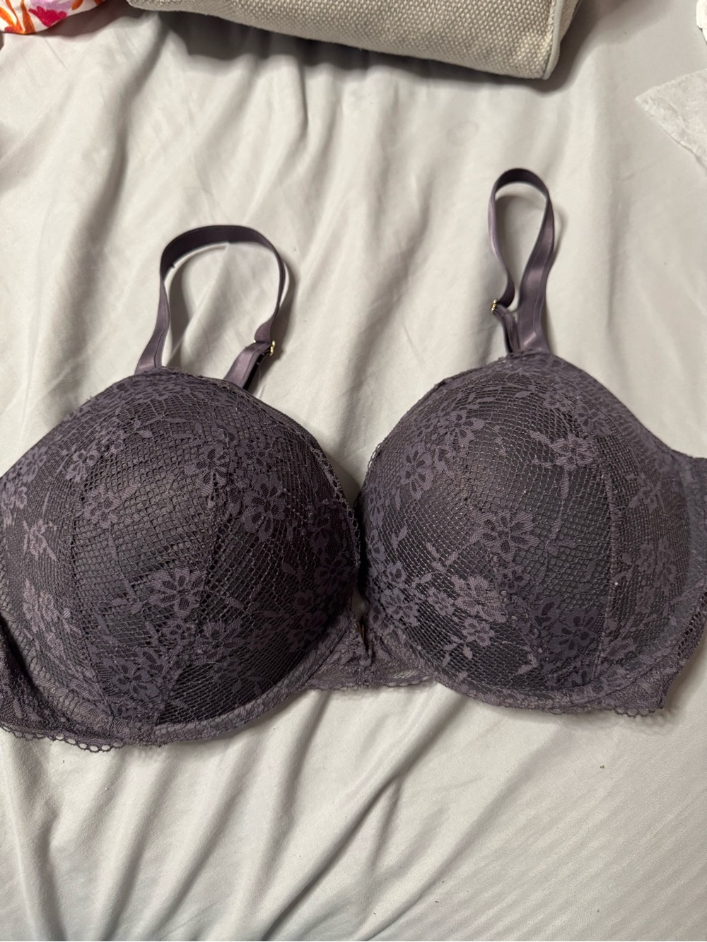 Victoria's Secret Gray Lace Bra 38DDD